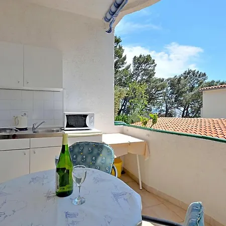 And Marin Apartment