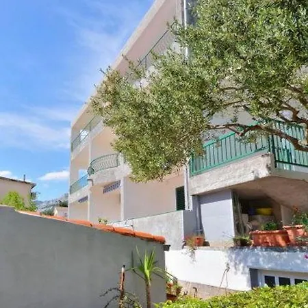 And Marin Apartment